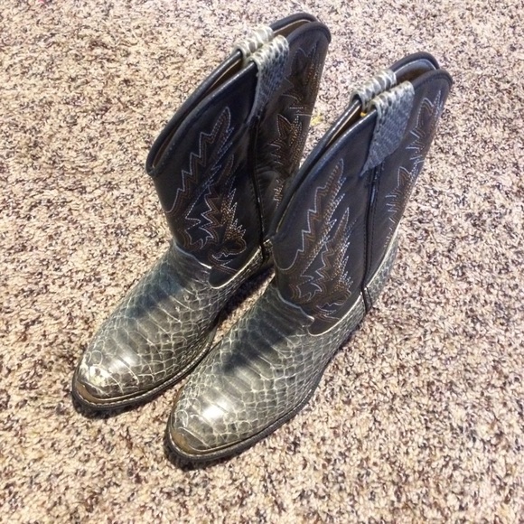 *SOLD* - Picture 2 of 4